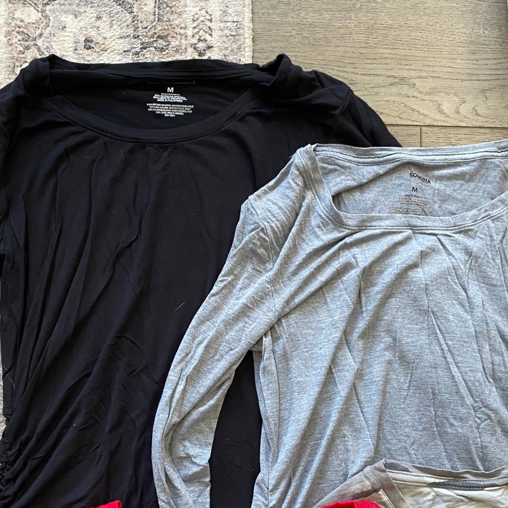 Maternity Tops Bundle - Picture 3 of 4